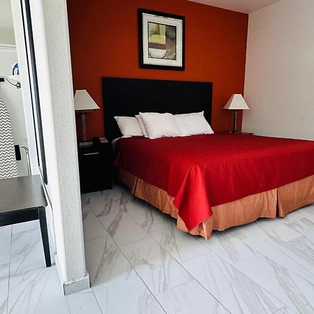 Lux Inn&Suites Three Rivers Extérieur photo