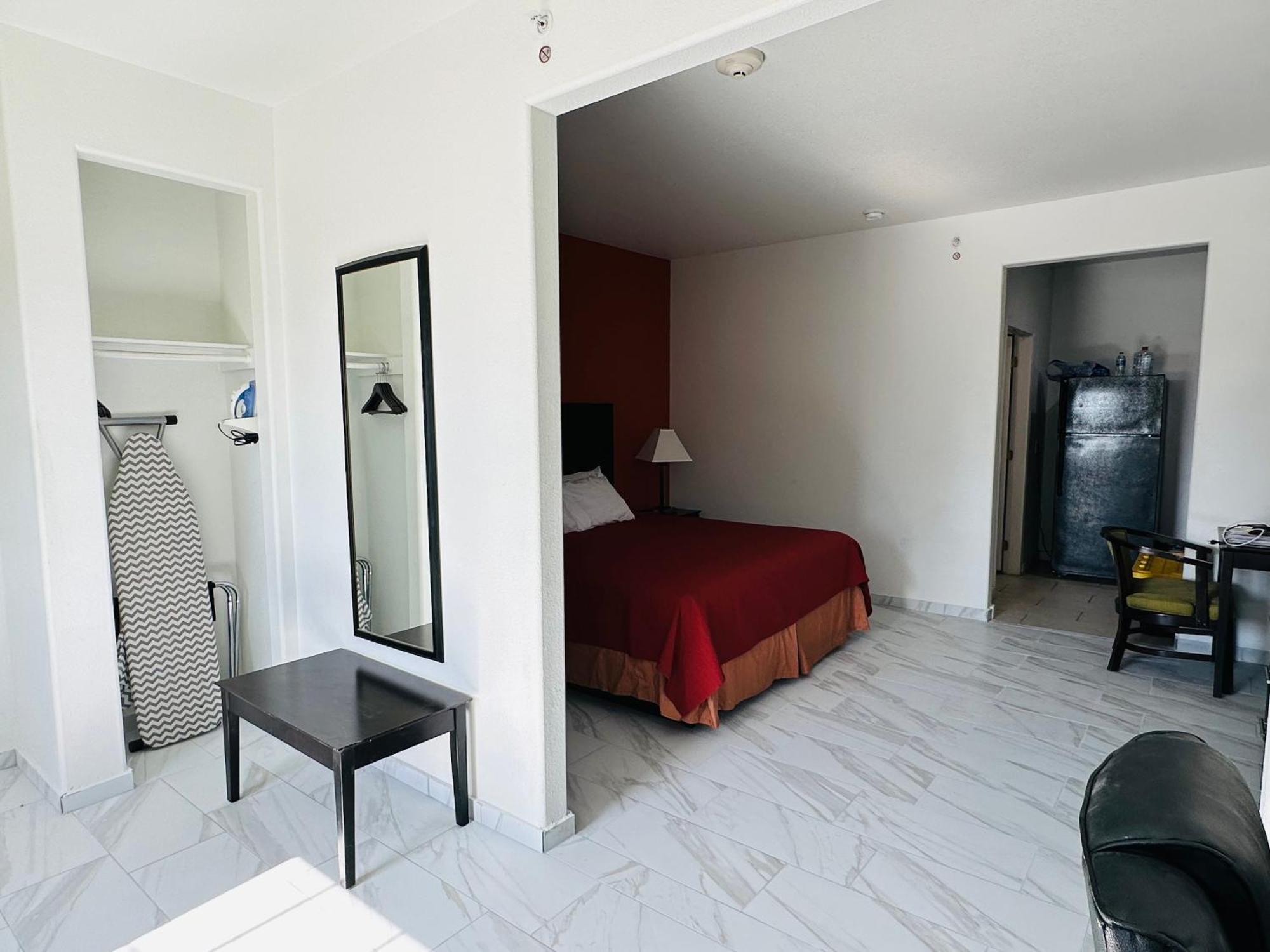 Lux Inn&Suites Three Rivers Extérieur photo
