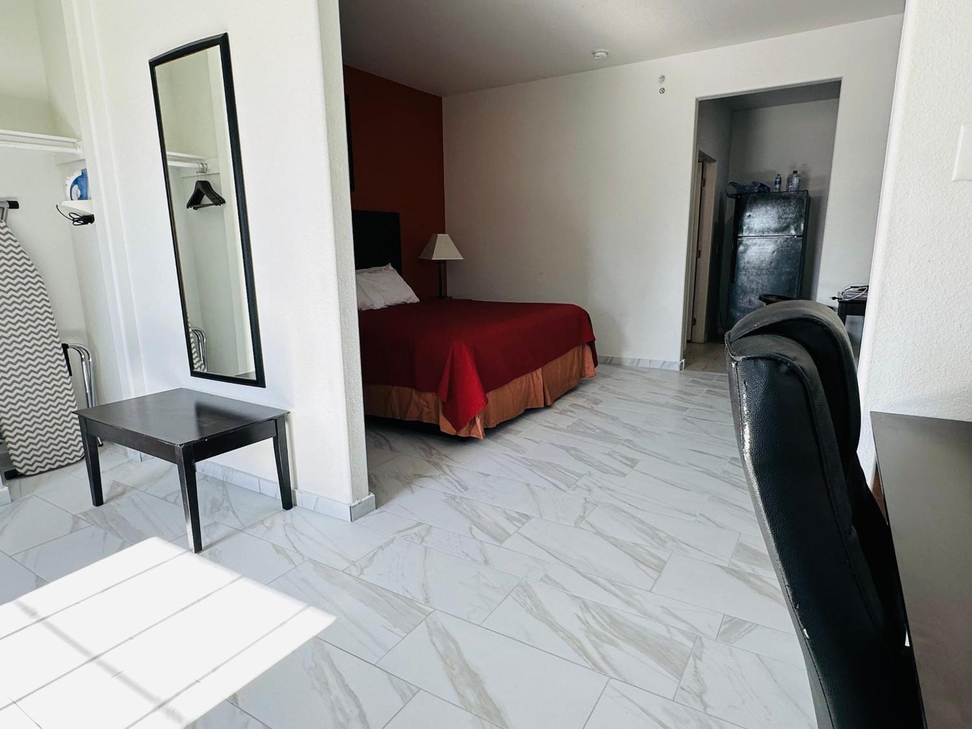 Lux Inn&Suites Three Rivers Extérieur photo