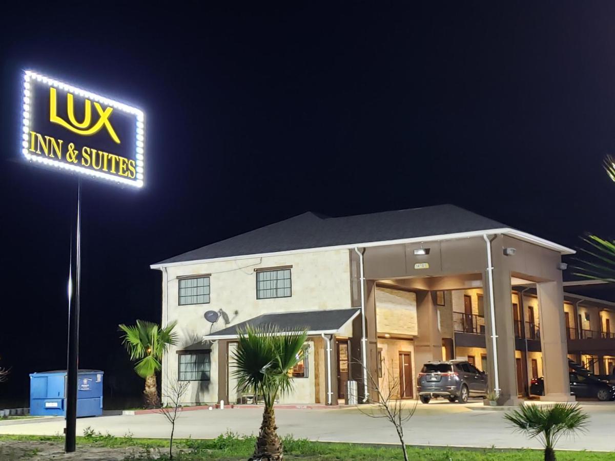Lux Inn&Suites Three Rivers Extérieur photo